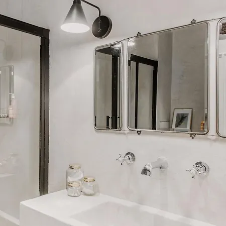 Beautiful Parisian Full Of Light *