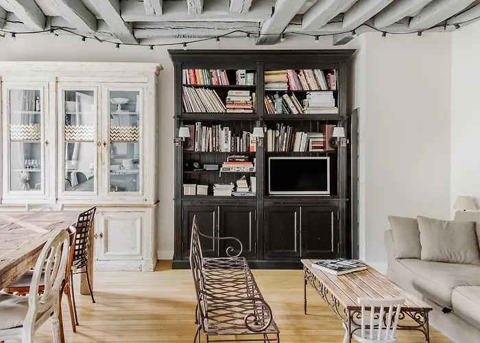 Beautiful Parisian Full Of Light דירה פריז