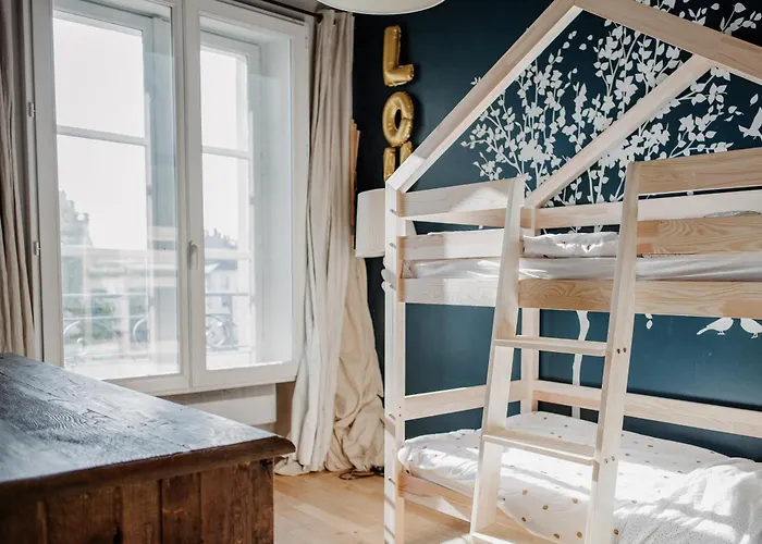 Beautiful Parisian Full Of Light *